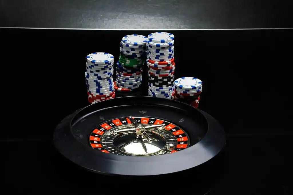 GMS365 Live Casino meja baccarat dealer cantik streaming HD langsung 24 jam
